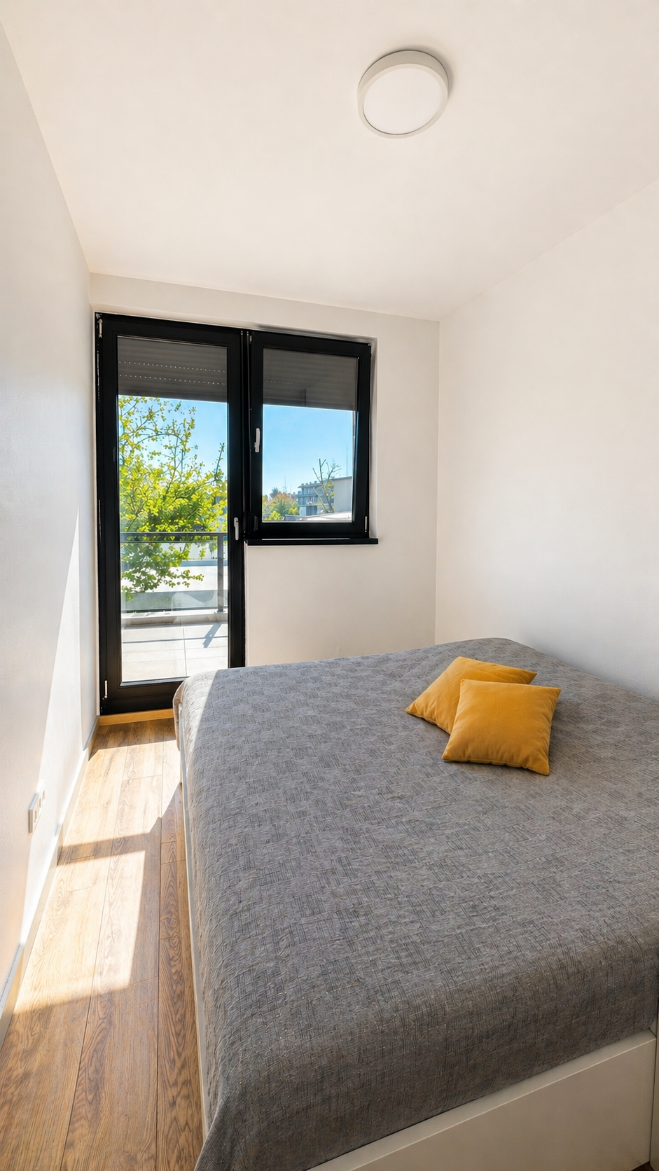 Bedroom overview